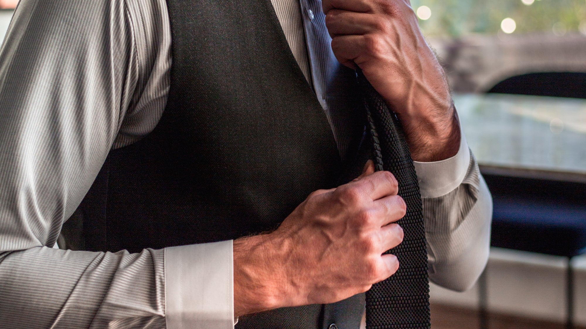 How to Tie a Necktie