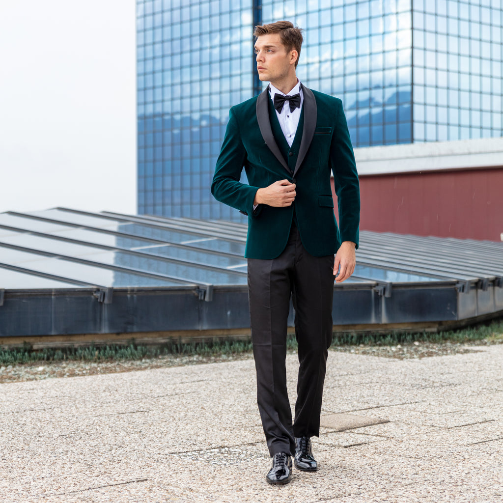 How to Wear a Dinner Jacket?